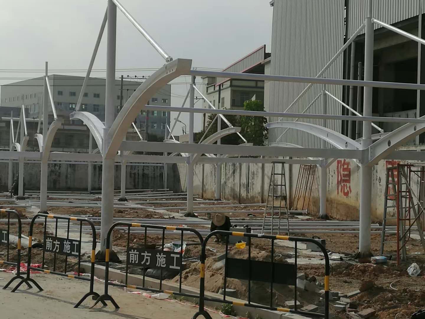 潮州港华燃气集团大型膜结构停车棚