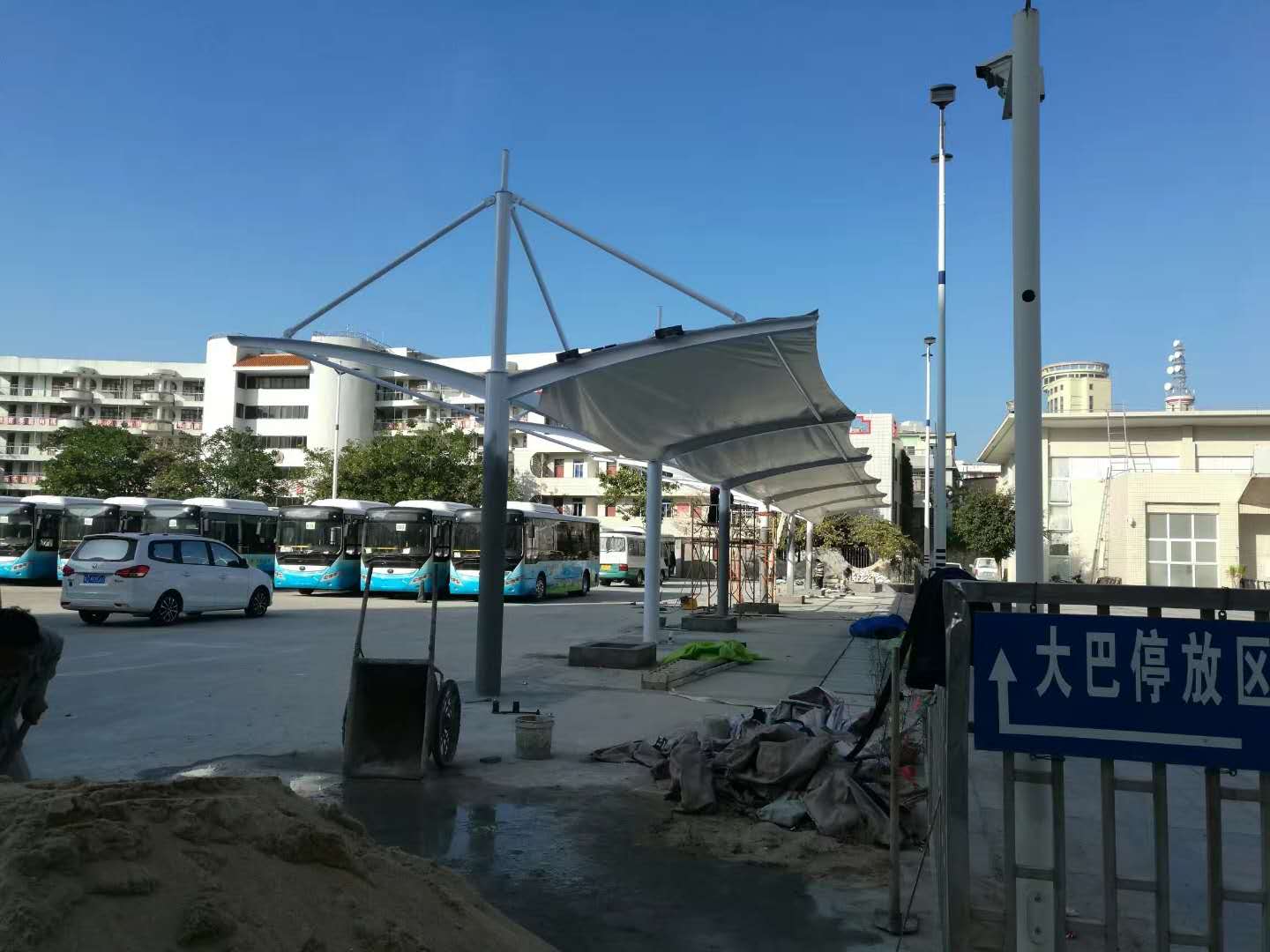 南澳健身广场充电桩膜结构停车棚